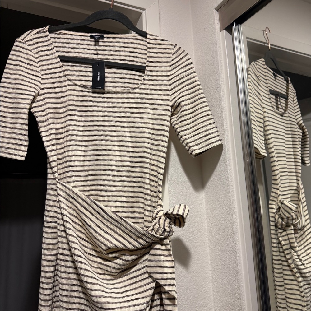 Nwt Express Striped Knot-Detail Midi Dress - Cream & Black